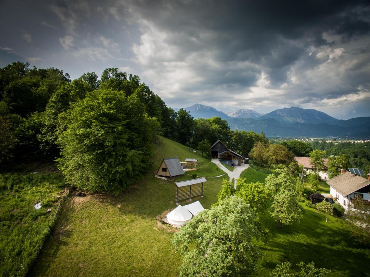 Puzman Farm Glamping Villa Radovljica Luaran gambar