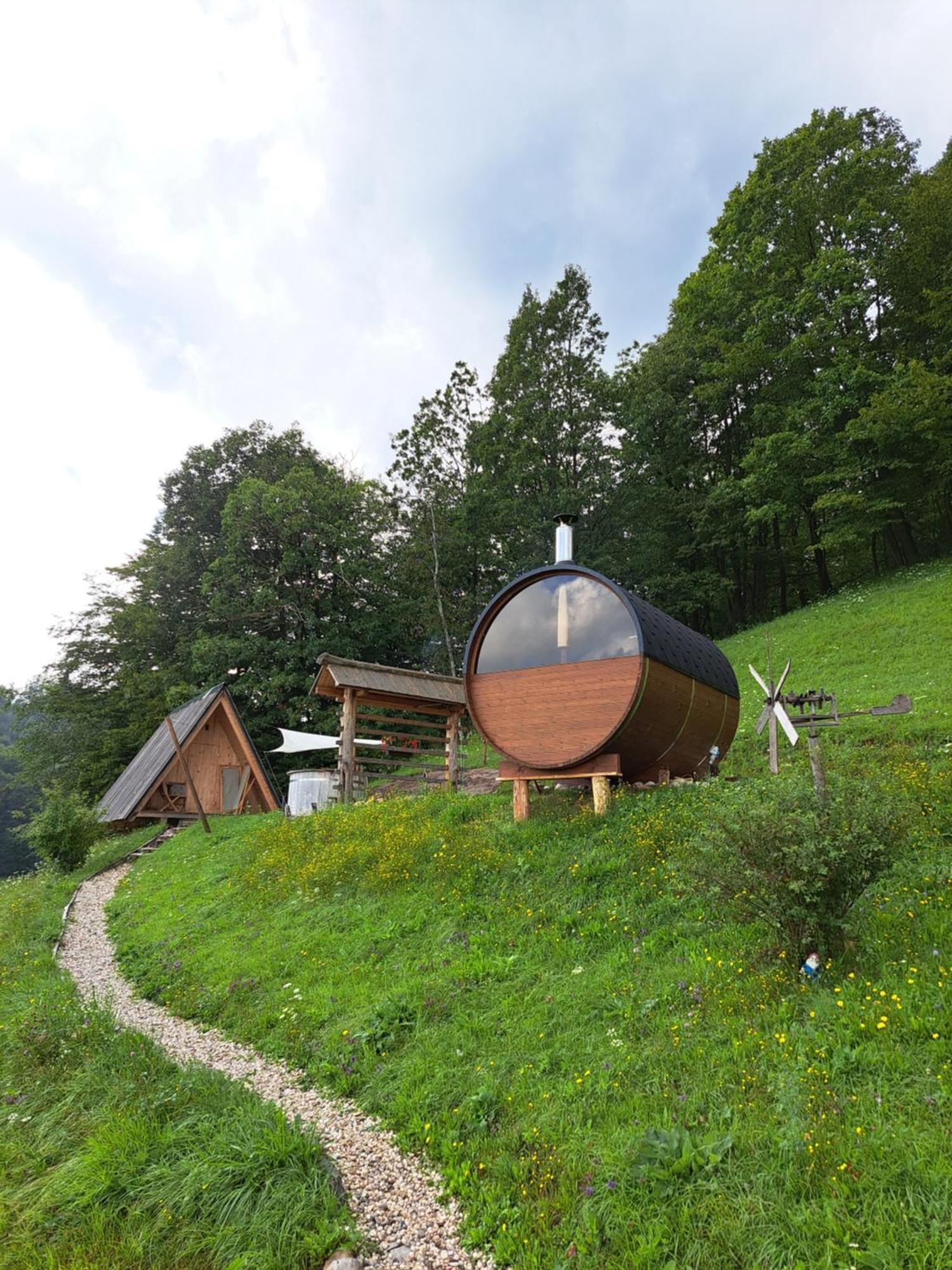 Puzman Farm Glamping Villa Radovljica Luaran gambar